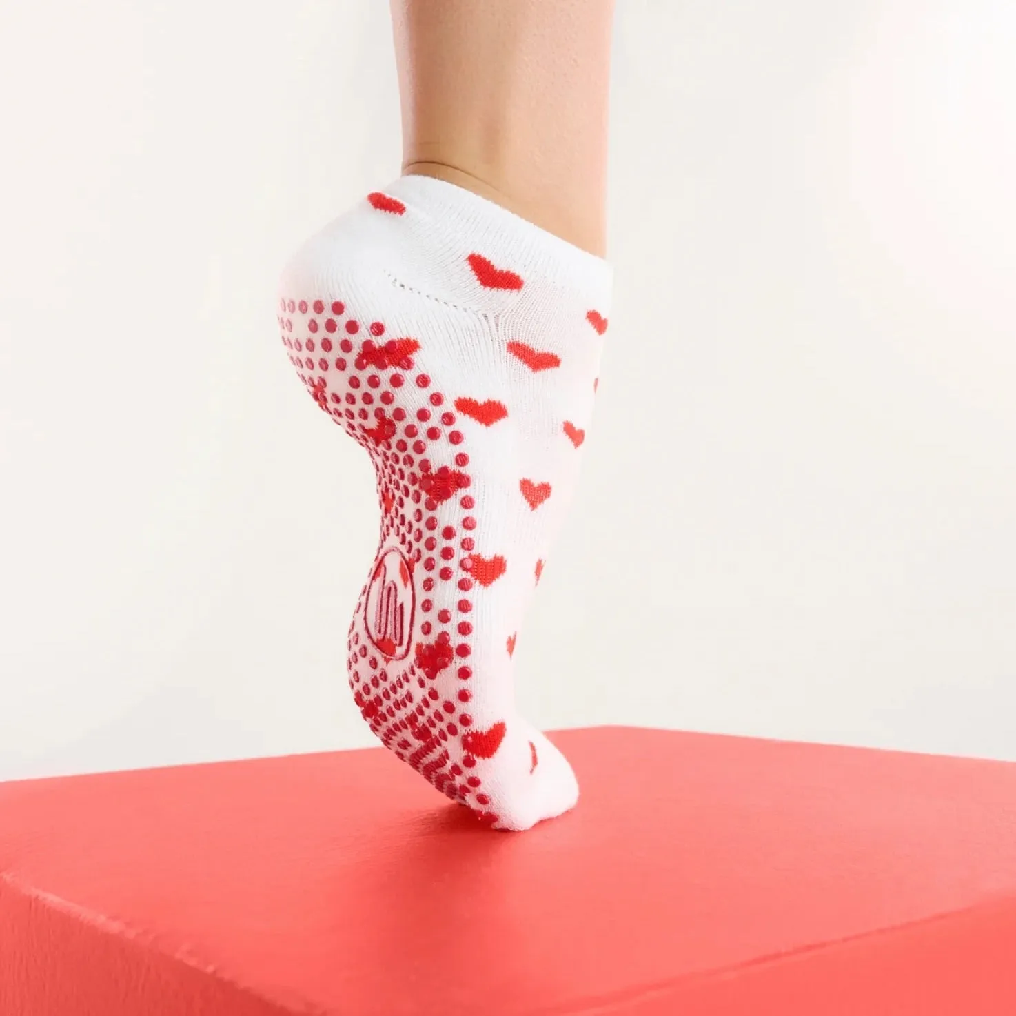 Classic Low Rise Grip Socks - Love Me (Barre / Pilates)