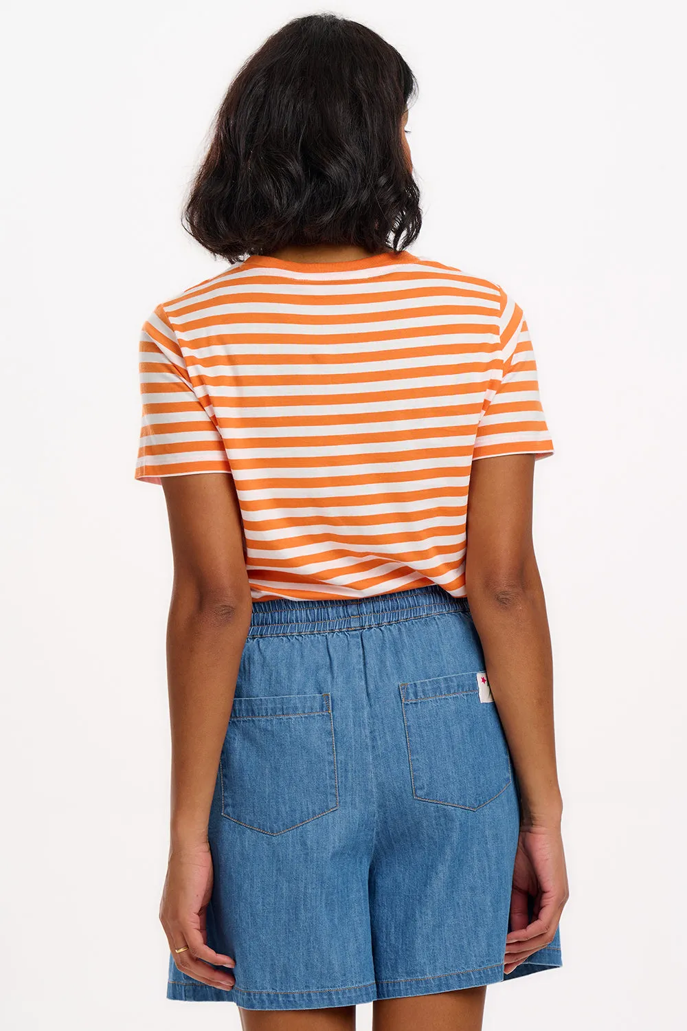 Maggie T-shirt - Off-White/Orange. Stripy Parrot