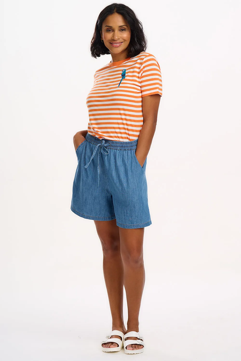 Maggie T-shirt - Off-White/Orange. Stripy Parrot