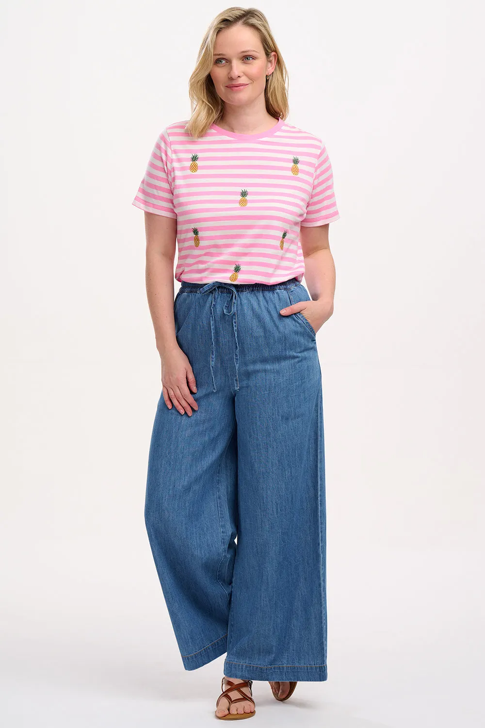 Maggie T-Shirt - Off-White/Pink. Pineapple Repeat