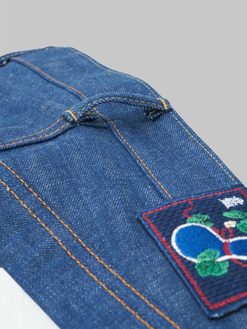 Momotaro 0405-AI 13.5oz Natural Indigo Aizome Hand Dyed High Tapered Jeans