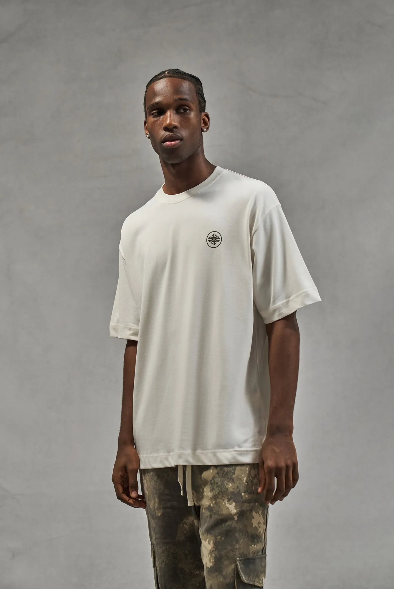 SEASON 24 RELAXED FIT T-SHIRT - OFF WHITE