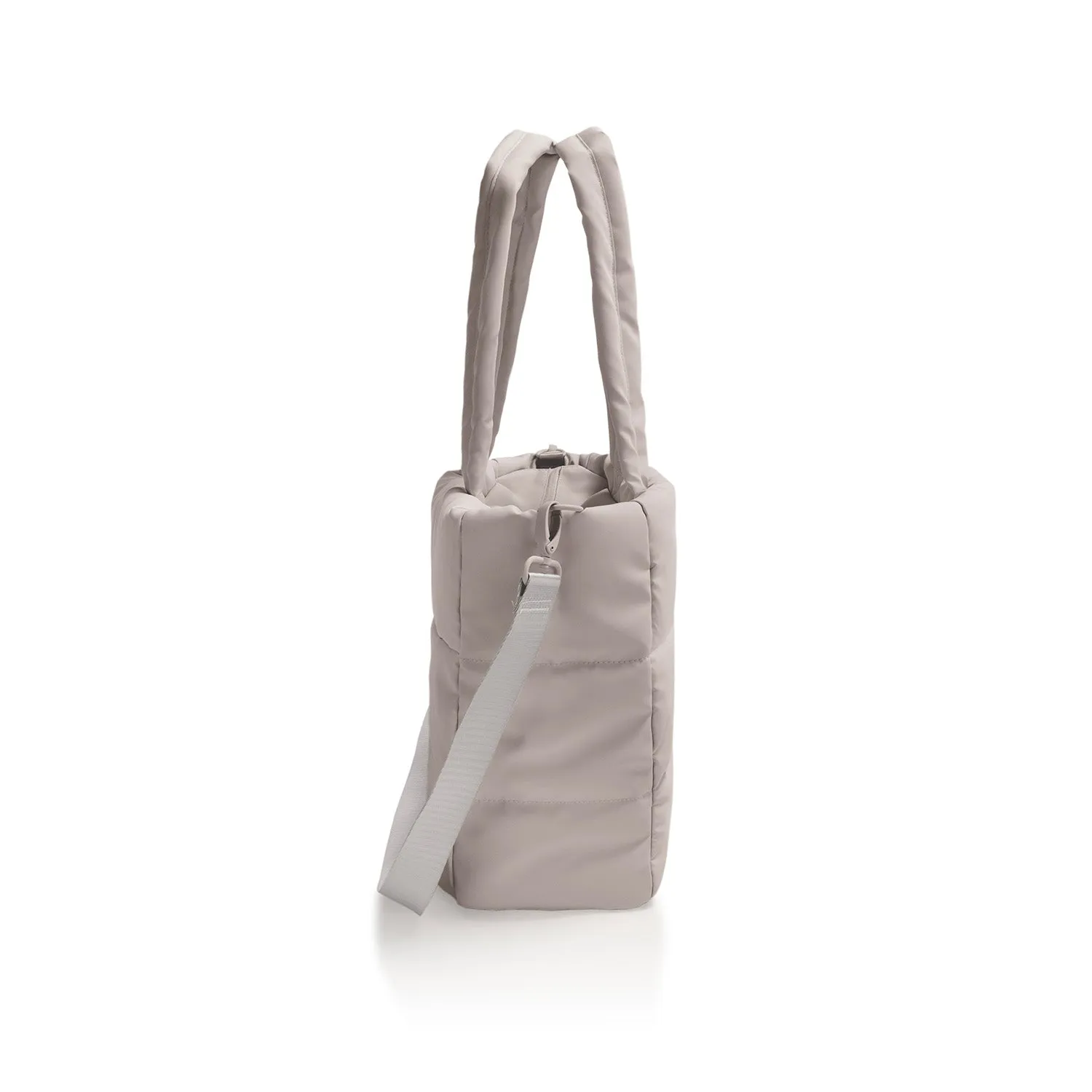 The Puffer Travel Tote - Atmosphere